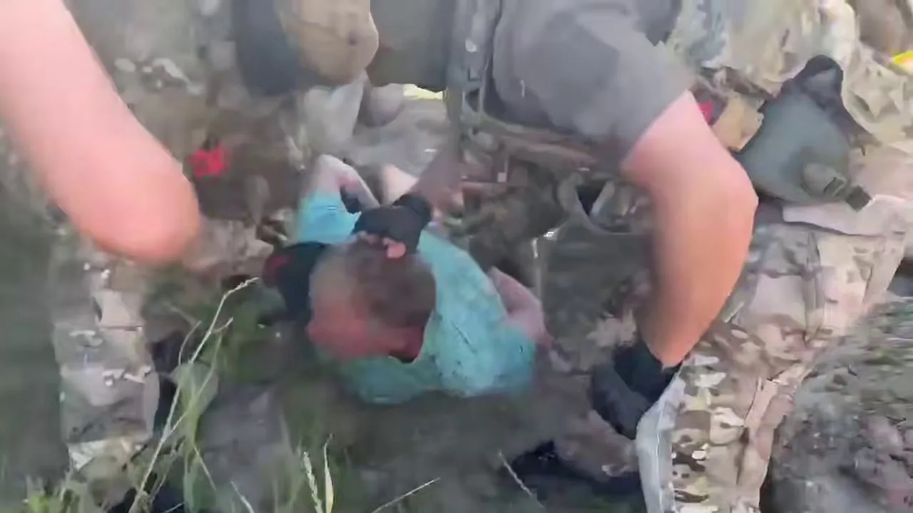 ⚡️В Керчи задержали предателя за съемку военных объектов