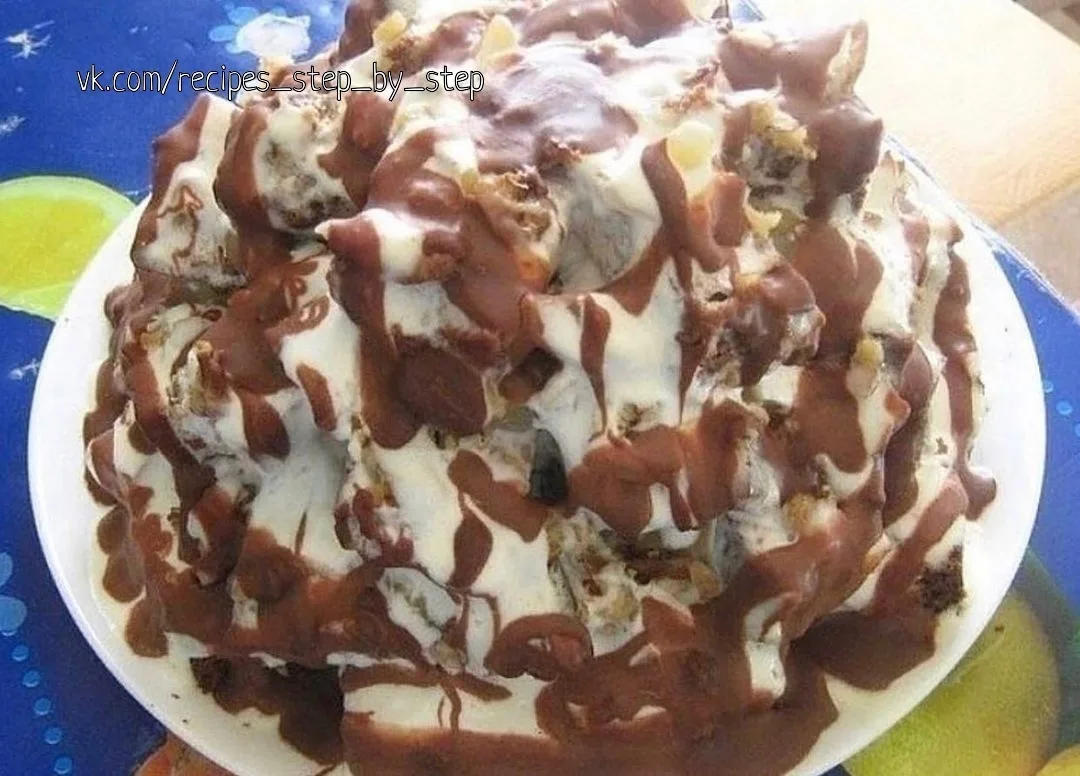 ТОРТ «ПАНЧО» ☕
⠀
Бисквит:
4 яйца
100гр.сахара
100гр.слив растопленного масла
2 ч.л.разрыхлителя
прим