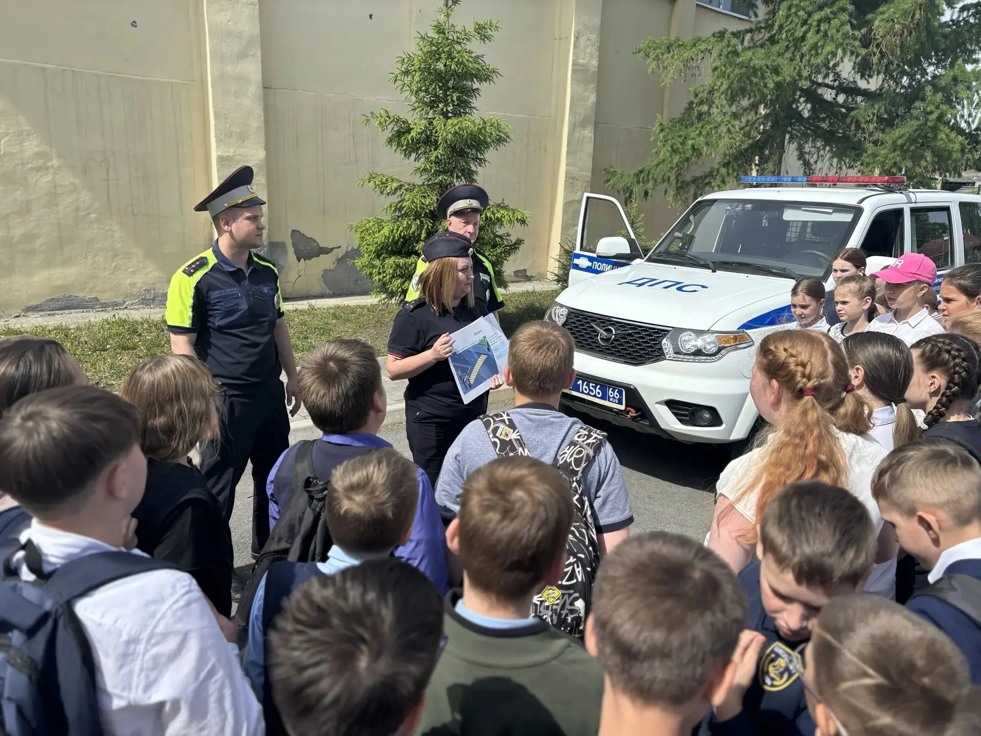 Безопасное лето: Госавтоинспекция напоминает студентам и школьникам о правилах дорожной...