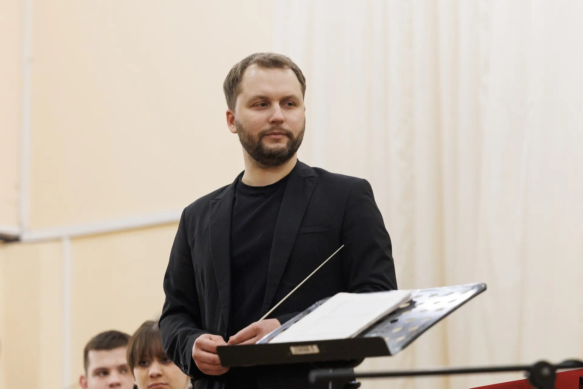 🎉 Сегодня день рождения отмечает Константин Валерьевич Васильев, директор нашей школы и руководител