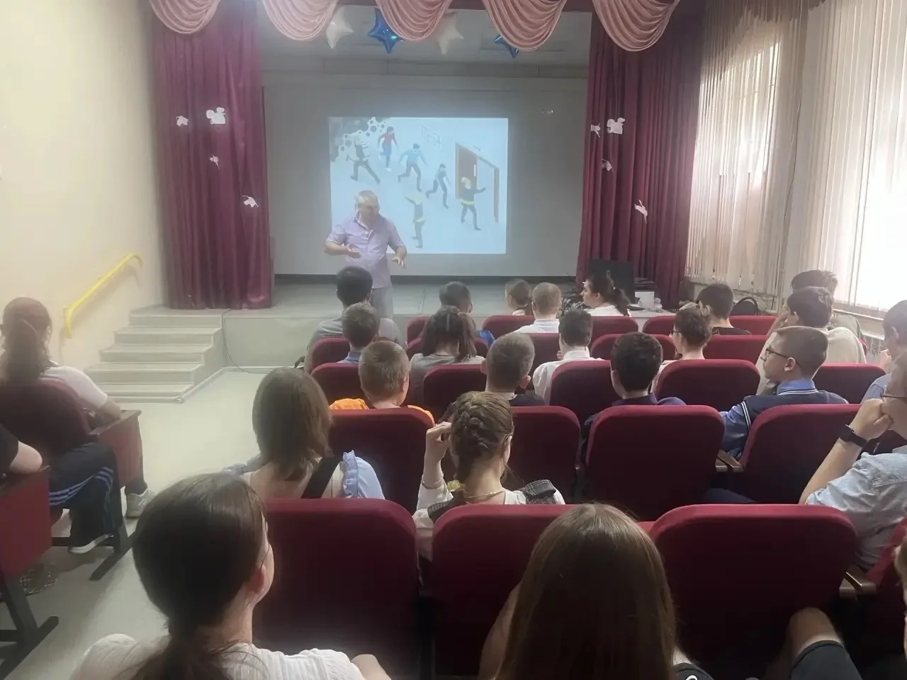 ❗️Проведение учебной эвакуации — очень важное и ответственное мероприятие для школы. Такие тренировк