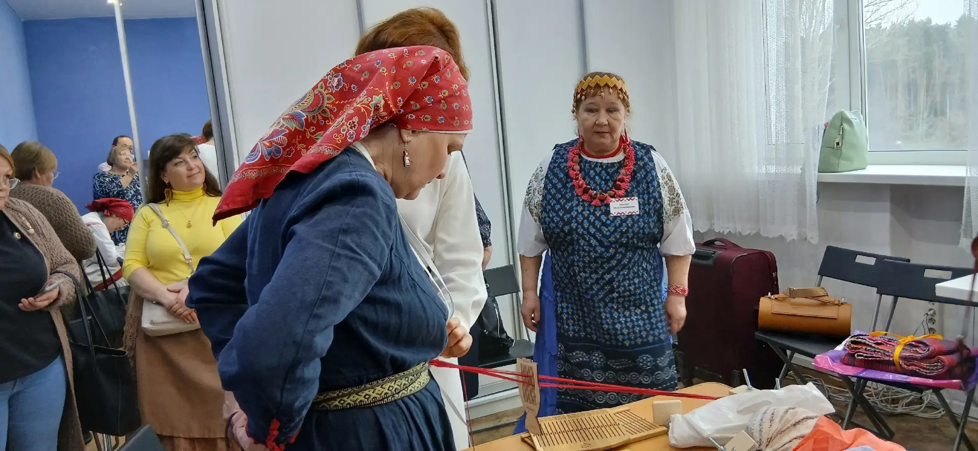 ПОЗДРАВЛЯЕМ НАШИХ МАСТЕРИЦ ПО ТКАЧЕСТВУ.