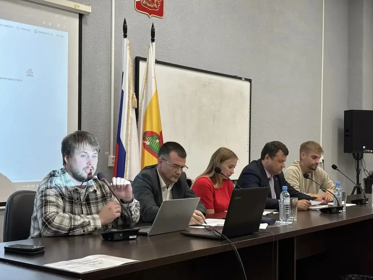 26 августа в Академии единоборств прошло совещание с участием представителей спортивных...