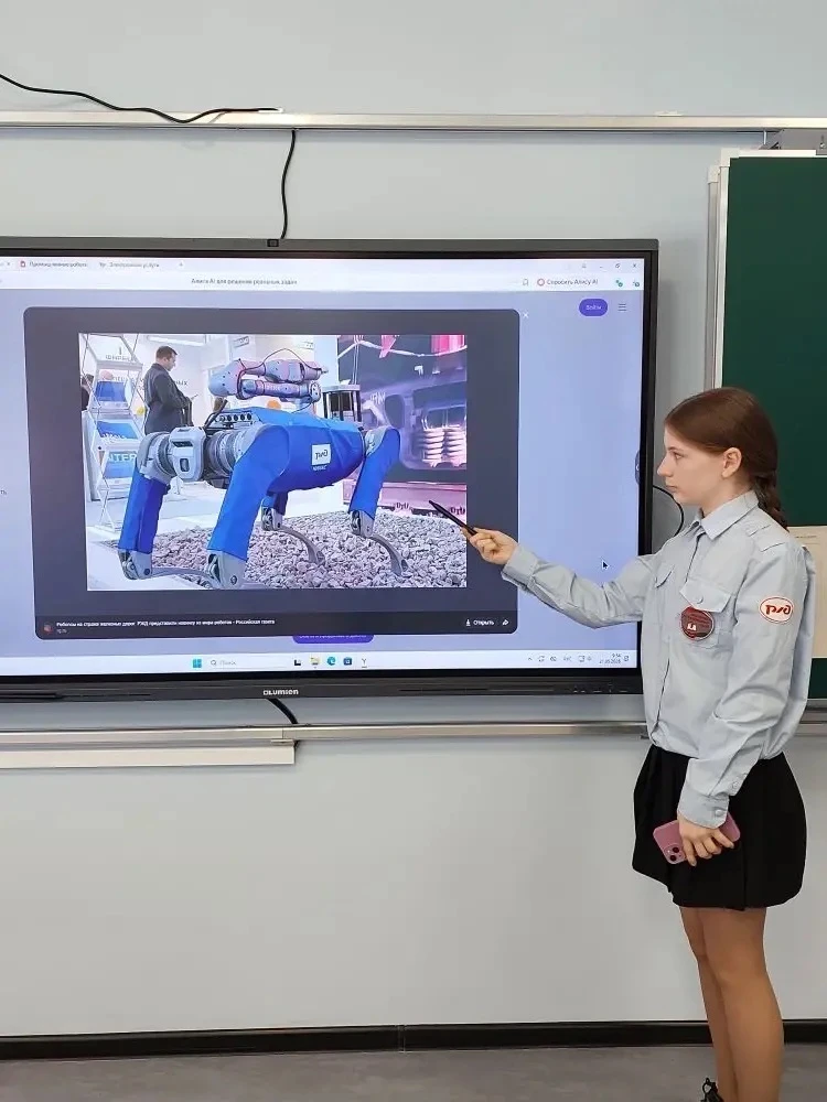 ✨ Итоги года - робототехника на железной дороге!  В конце учебного года на уроках технологии лицеист