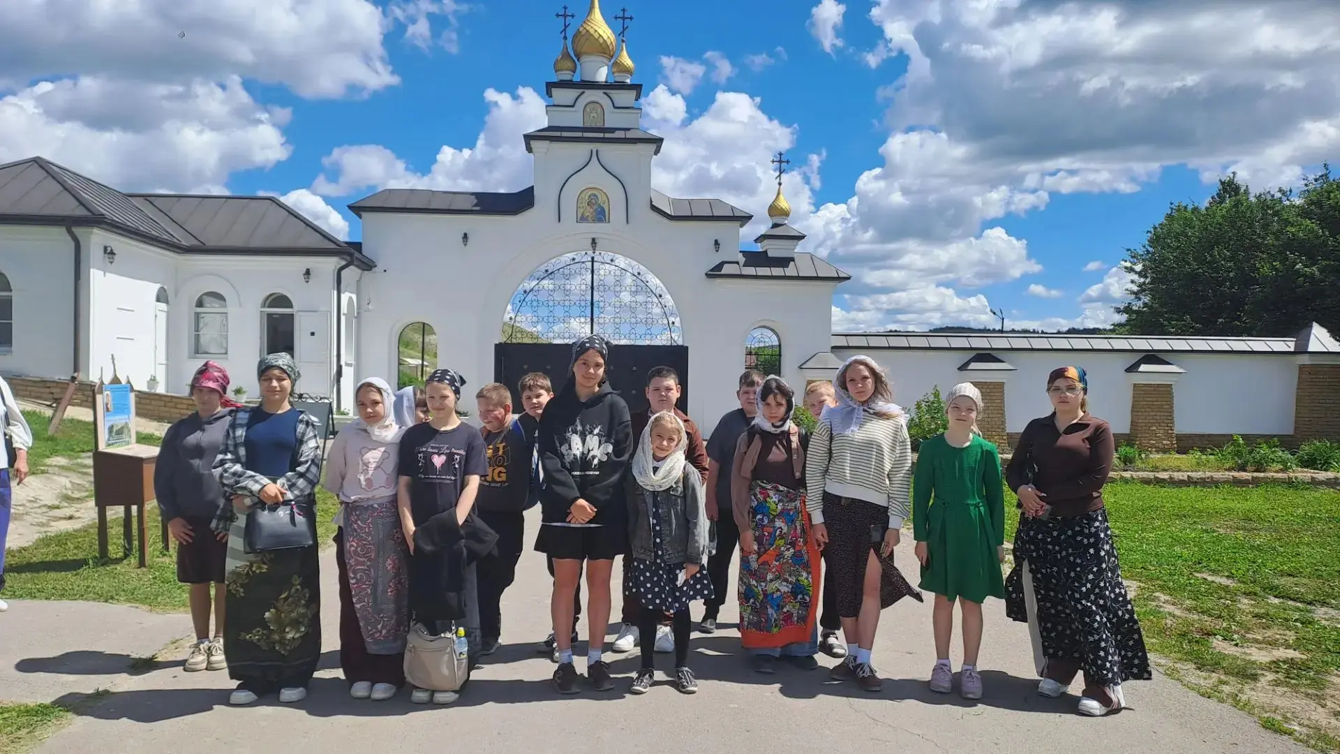 12 день лагеря 
 Утро началось с энергичной зарядки, которая зарядила ребят позитивом на весь день! 