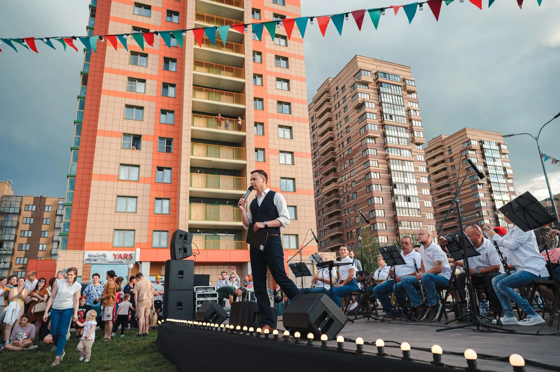 Лето, ах, лето! Лето на Южном берегу!☘

Друзья, давно нас не было в этом замечательном пространстве.