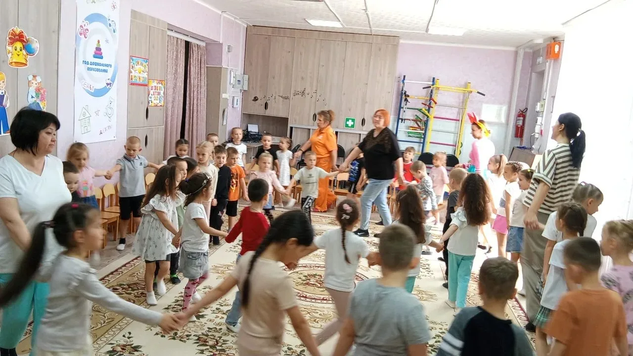 Сегодняшний день, 2 июня, был наполнен радостью и смехом в нашем детском саду! Мы отмет...
