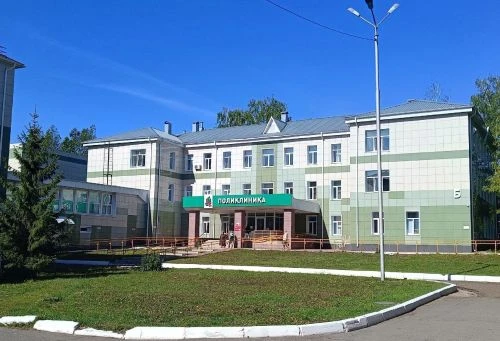 До 2,3 миллиона рублей выплат и готовое жилье — такие меры поддержки предлагают медицин...