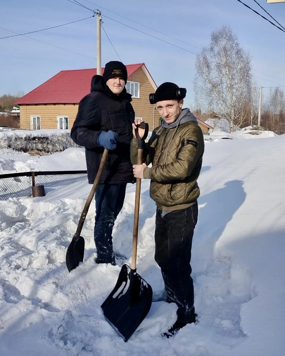 Студенты городских профессиональных образовательных учреждений регулярно оказывают помощь семьям уча