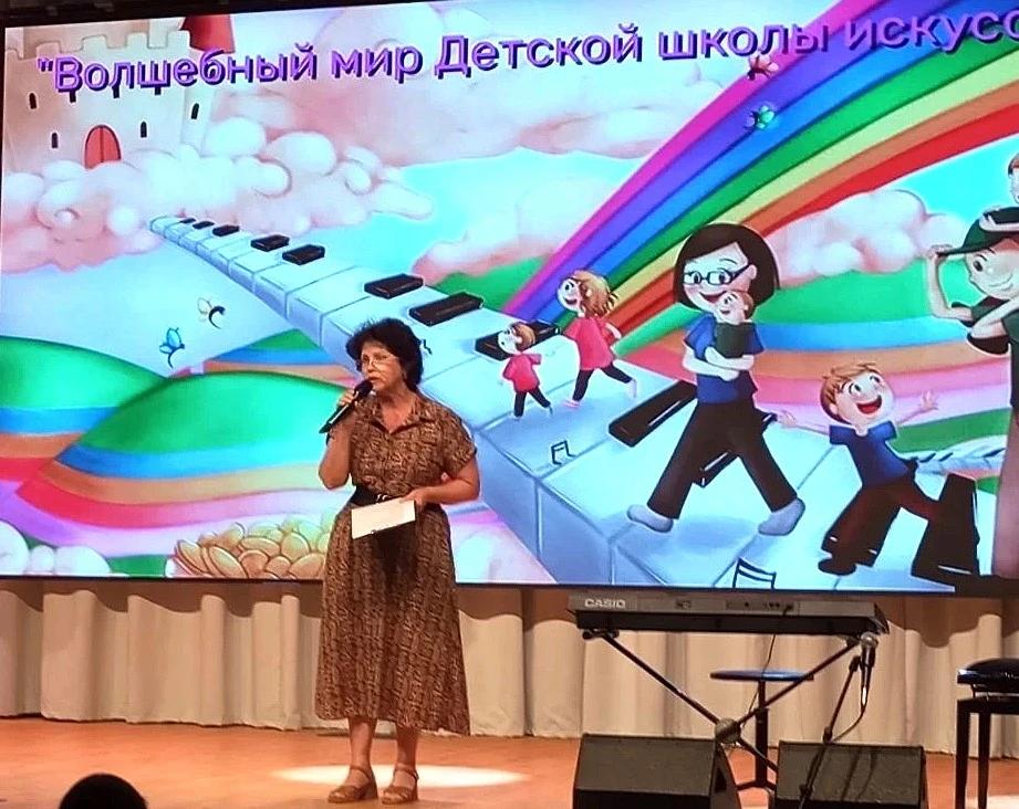 "ВОЛШЕБНЫЙ МИР ДШИ"
1⃣8⃣ июня Детская школа искусств распахнула свои двери для школьников летних лаг
