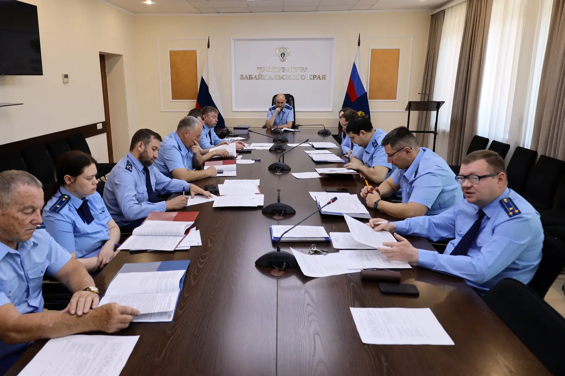 В прокуратуре Забайкальского края четверо молодых специалистов успешно прошли первоначальную аттеста