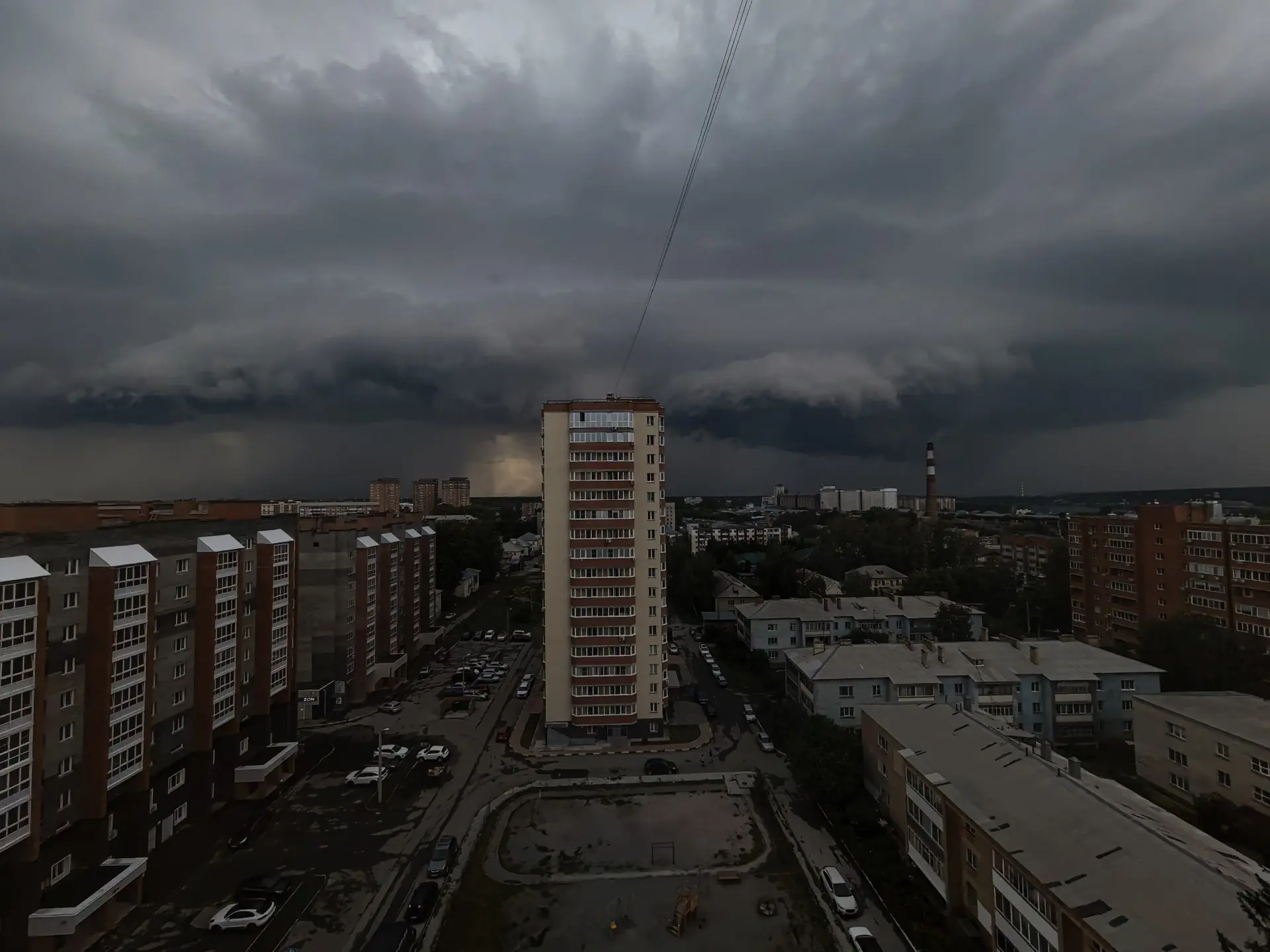 Невероятная и одновременно устрашающая красота от нашего подписчика ☁️