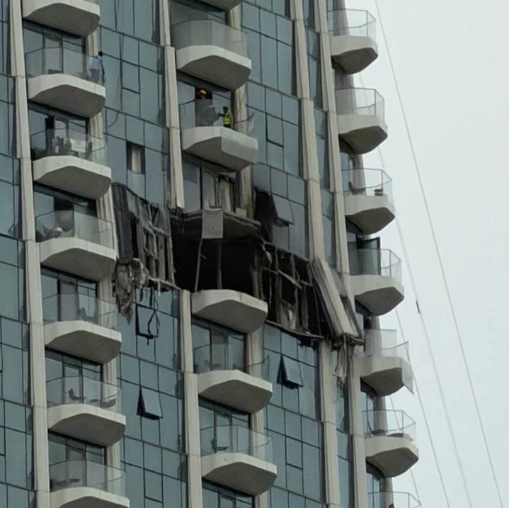 💥 Ночью дрон влетел в жилую высотку Address Creek Harbour