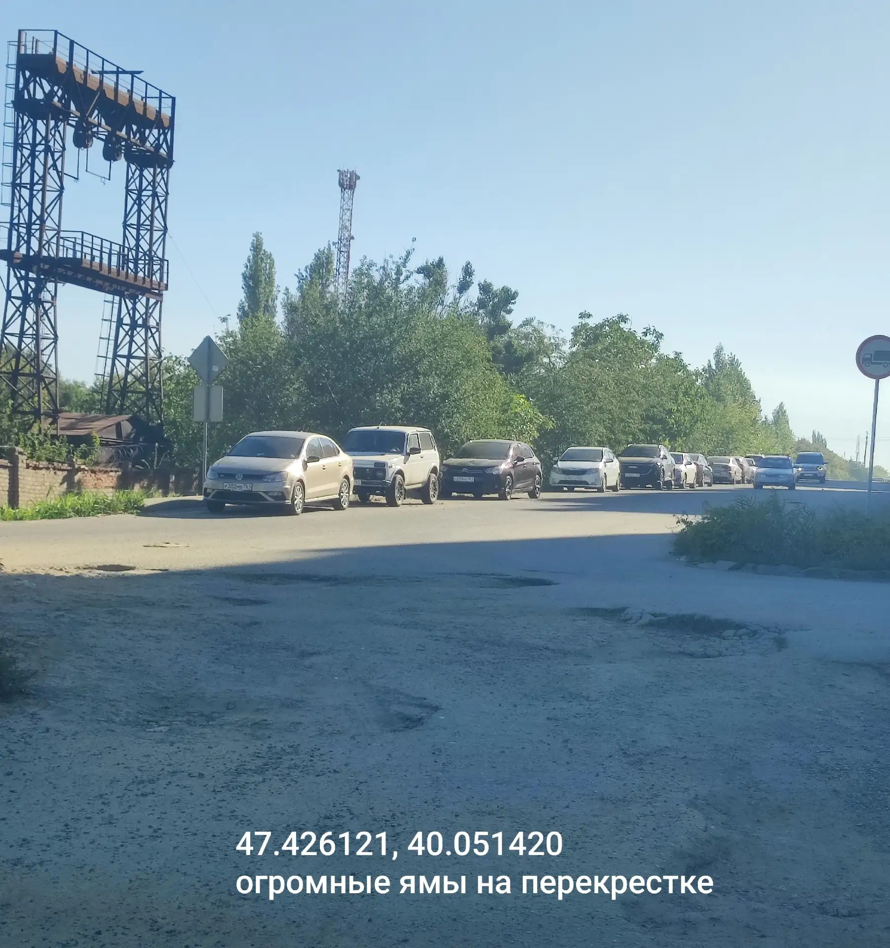 Скоро октябрь, а вместе с ним — повышение тарифов ЖКХ. Однако в Новочеркасске по-прежне...