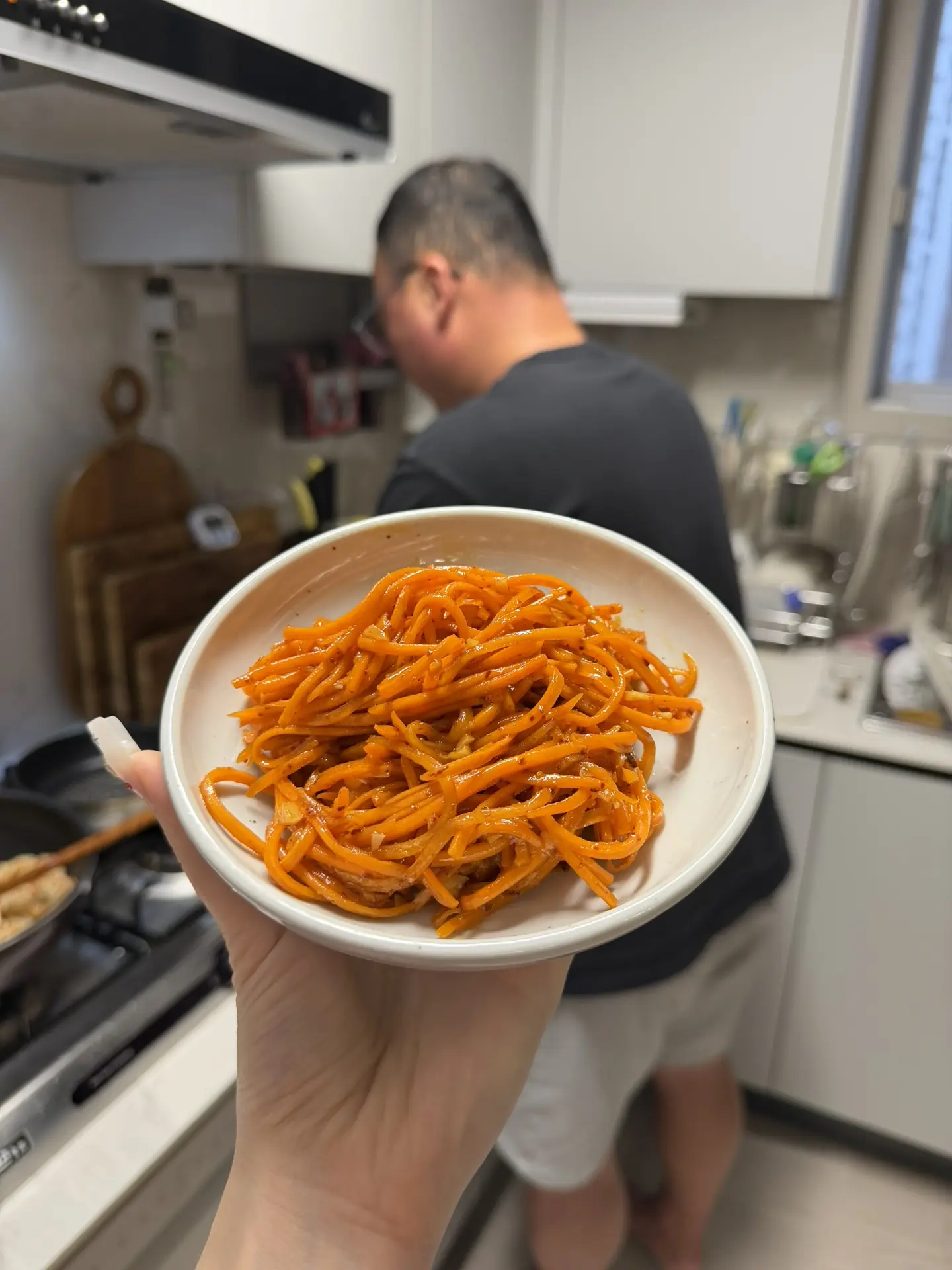 Готовим корейскую морковку 🥕 Получилась настолько вкусная и хрустящая, что сохраняйте ...
