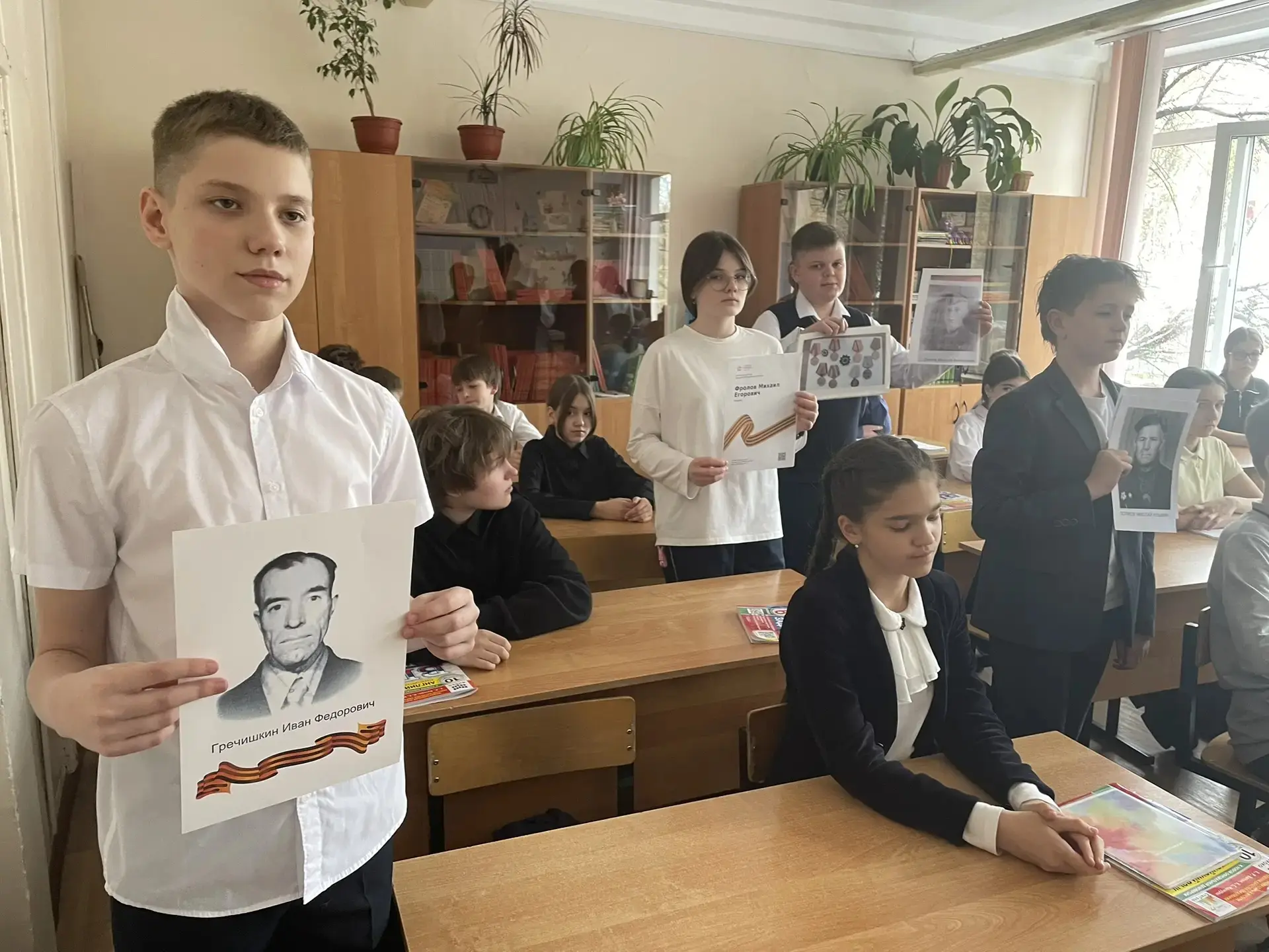 «Живая память сердца: открытие в школе марафона “Наследники Победы”»       В Московской области стар