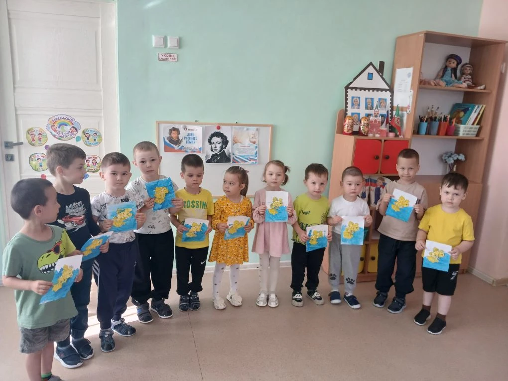 В гостях у сказки!
В нашем детском саду прошло тематическое мероприятие для младшей группы, посвящён