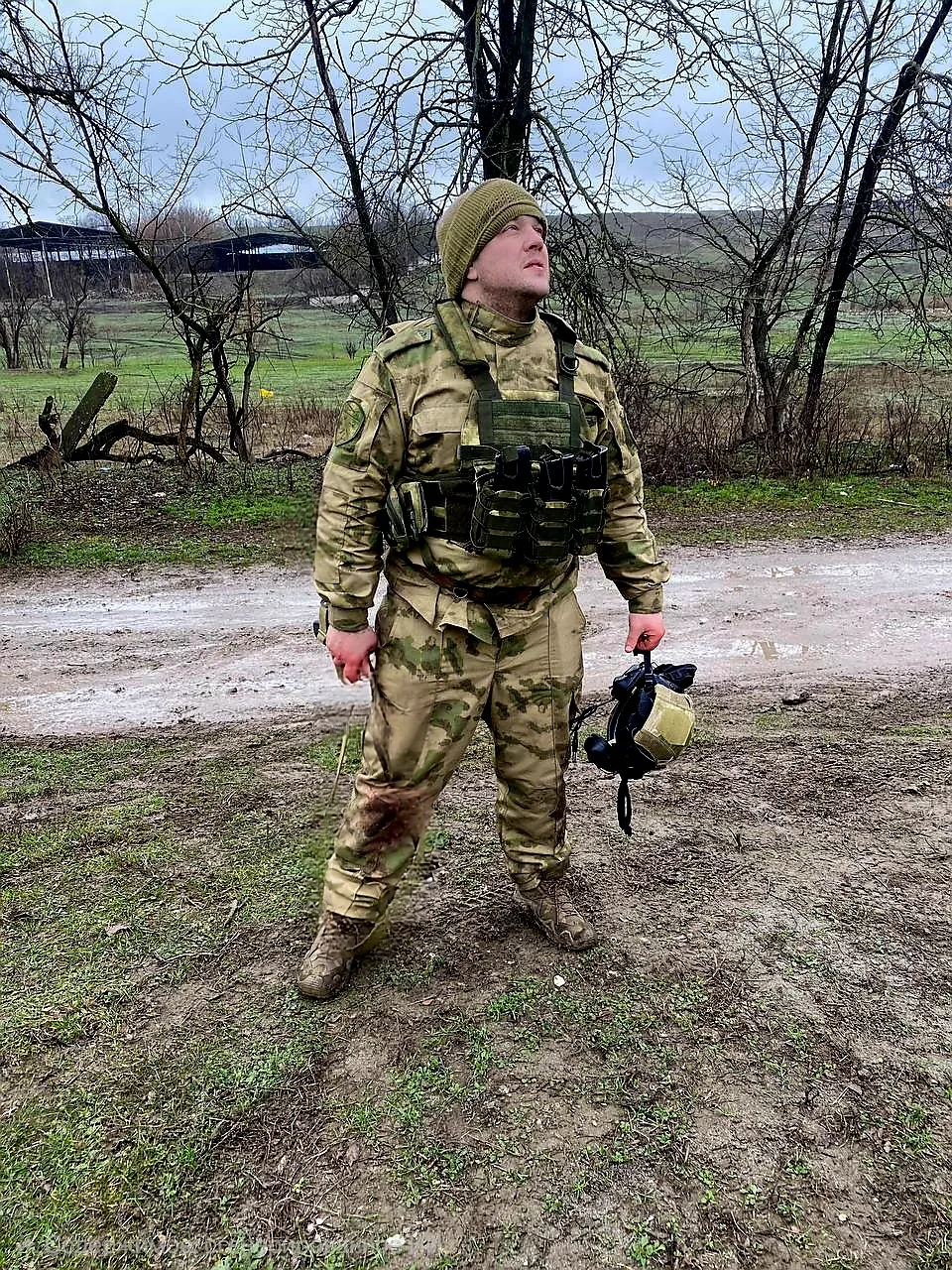 Знай, я приду, когда пройдут стальные дожди.
Знай, я живу, чтобы тебе признаться в любви.
Знай, я пр