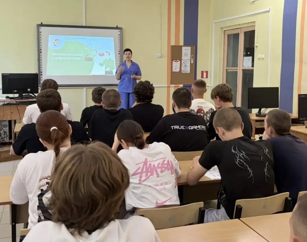 💰 Учиться финансам — это весело! 

В Болохово студенты-первокурсники окунулись в мир финансовой гра