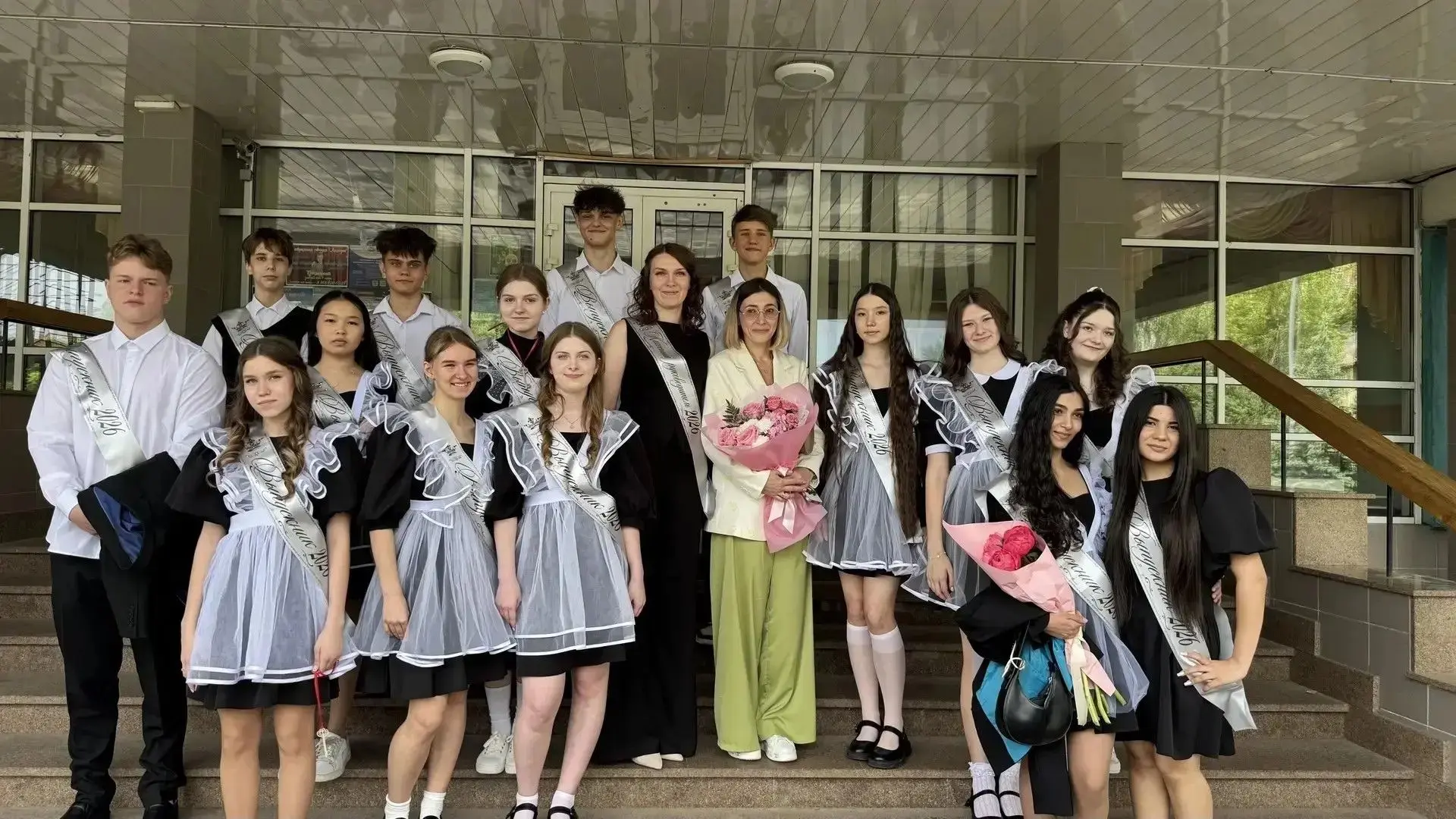 Медиацентр | 🎊 

🎈26 мая прозвенел последний звонок и для девятиклассников корпуса 4 МБОУ СОШ «Нас