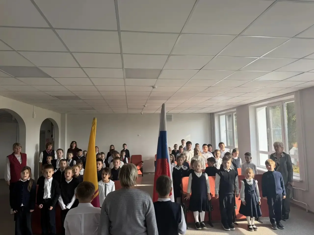 ✨ Сегодня в нашей школе состоялась общешкольная линейка! Мы поговорили о двух предстоящ...