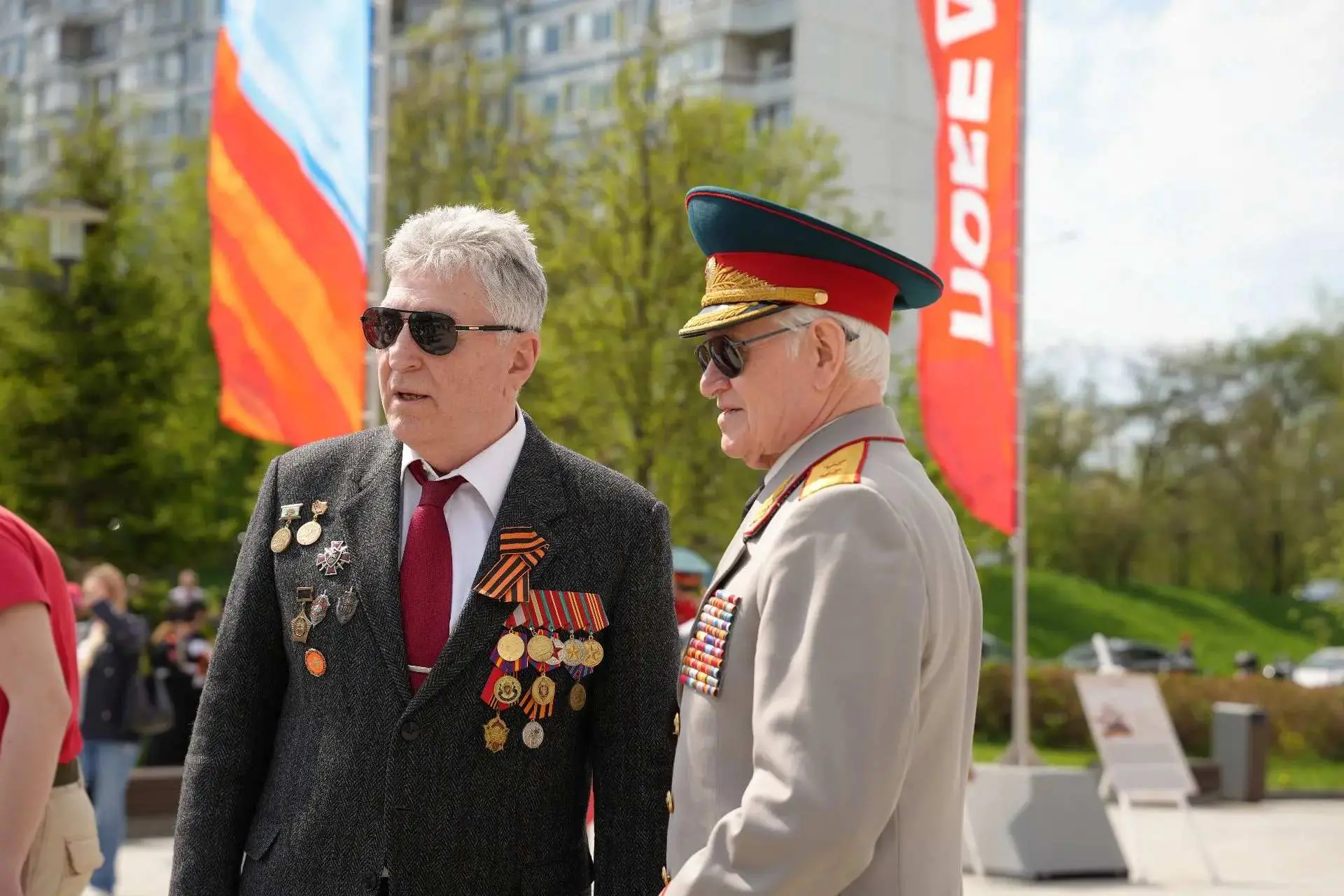 В Крылатском прошло торжественное мероприятие в честь Дня Победы  7 мая на площади «Защитников неба»