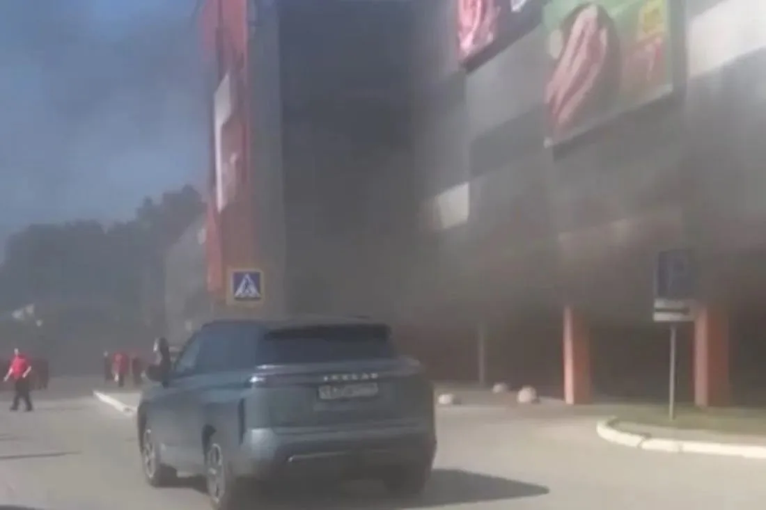 На территории ТЦ в Новосибирске произошёл пожар

15 июня в Новосибирске произошел пожар на территори