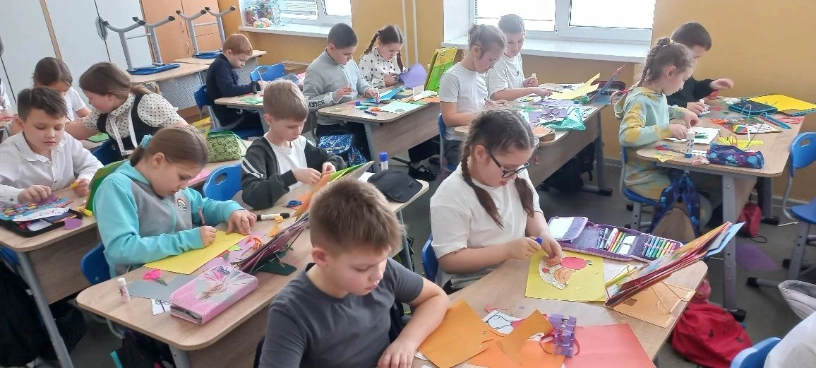 ➡ ДЕНЬ ЗДОРОВЬЯ   💪 Обучающиеся 4 "В класса приняли участие во Всероссийской акции "Будь здоров".  ✅
