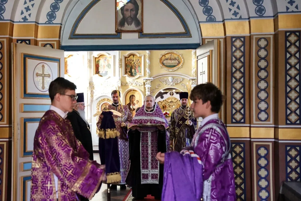 Архиерейское Богослужение в канун Недели 18-ой по Пятидесятнице, по Воздвижении