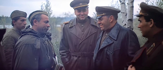 — Чем закусываете?
— «Вторым фронтом», товарищ генерал.
— Чем, чем?
— Да вот — тушёнка американская,