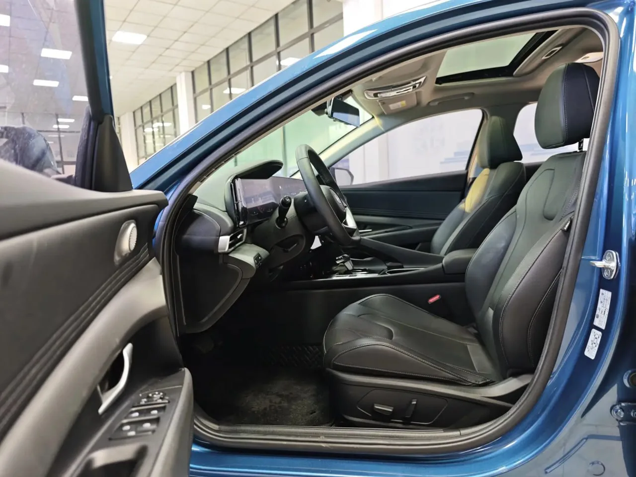 🔥ГОРЯЧЕЕ ПРЕДЛОЖЕНИЕ🔥      Hyundai Elantra из Китая  ⚪️Белый кузов • дата выпуска 2021/11 • 1.5 л. б