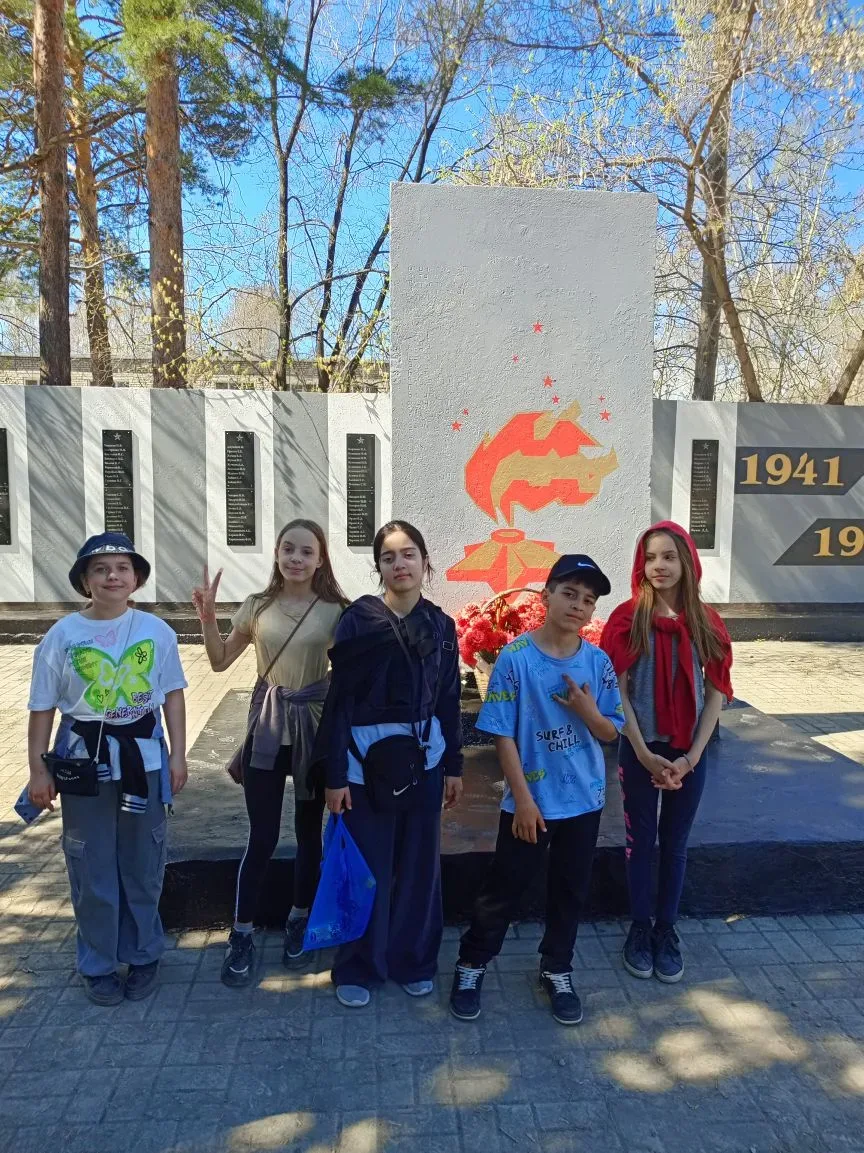 Сегодня наша команда с азартом прошла городской краеведческий квест «Открой свой город»!  Под руково