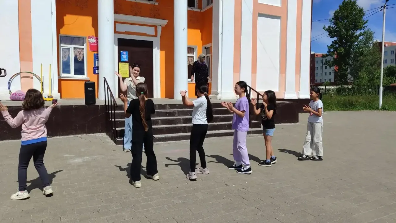 В Центральновском ПДК состоялась спортивно-развлекательная программа «Движение вверх»