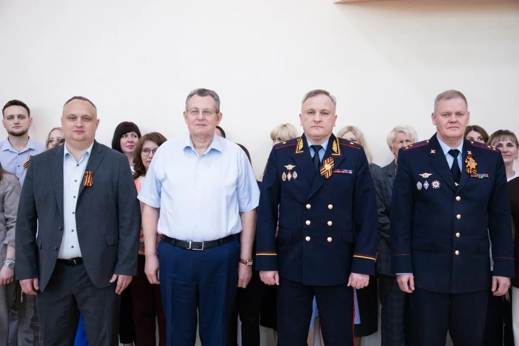 Товарищеская встреча по волейболу между сборными командами БГУ и УМВД России по Брянской области  6 