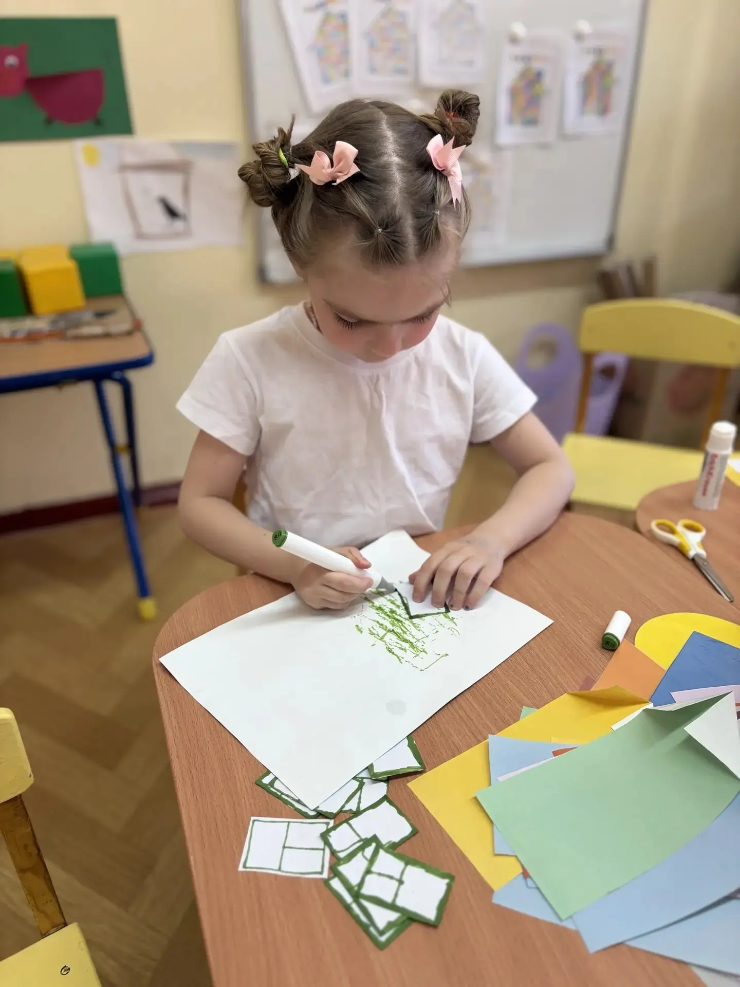 Наша улица глазами детей.

Наши фиксики сегодня почувствовали себя настоящими архитекторами и дизайн