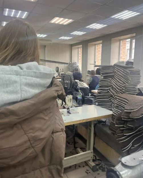 Учащиеся 1корпуса посетили текстильно-швейную   мануфактуру "Романов", на которой производятся высок