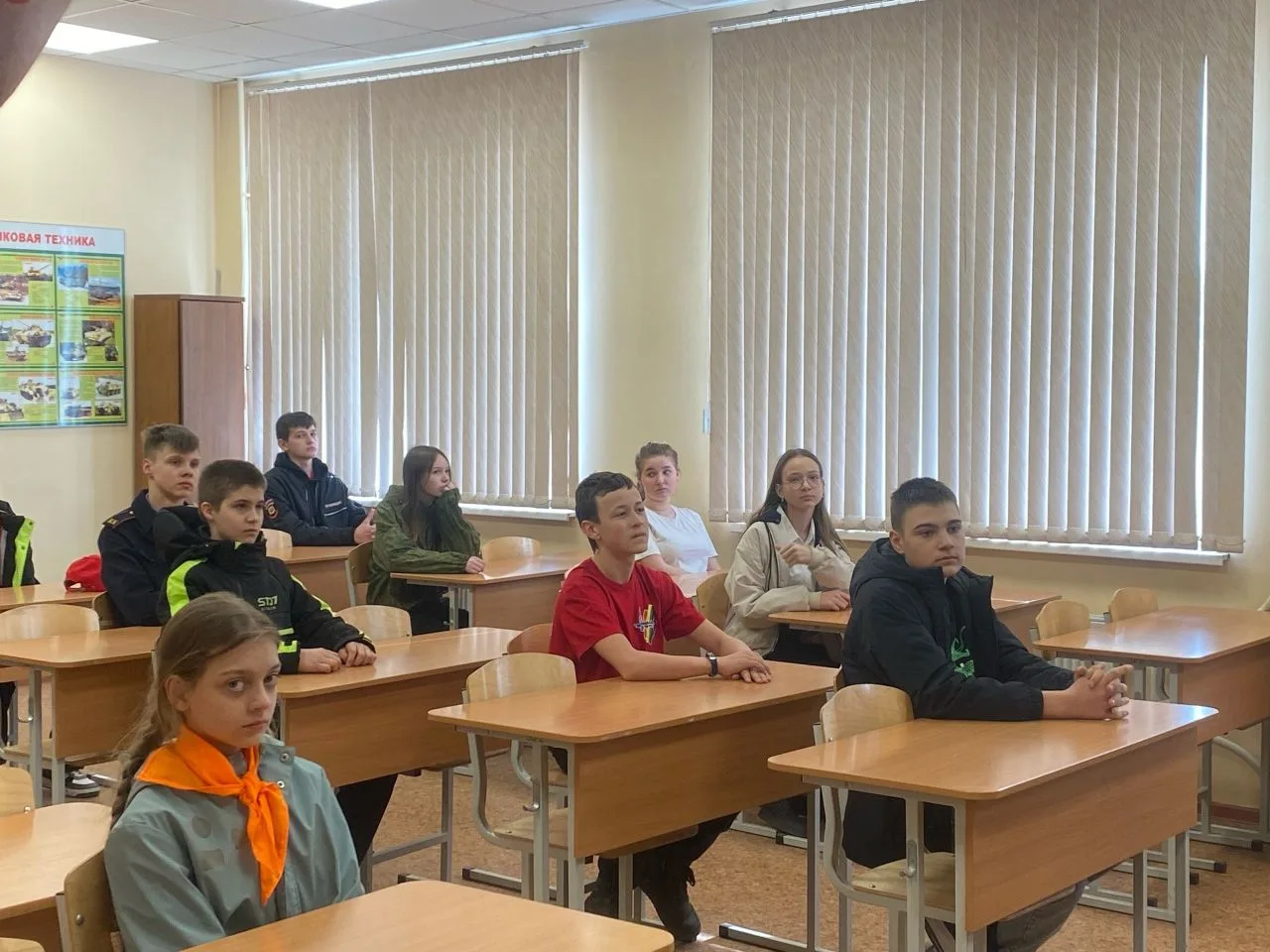 /ПЕРВЫЙ ДЕНЬ РАЙОННОГО ЭТАПА "ЗАРНИЦА 2.0"/  14 апреля команда школы №212 посетила Академию транспор