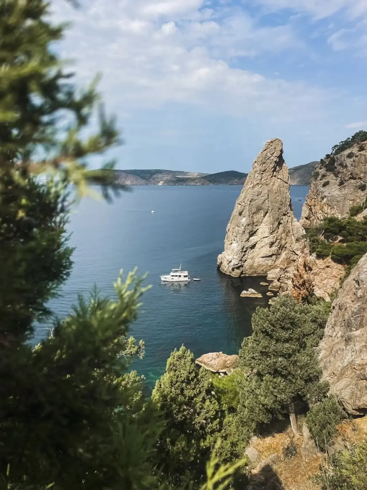 🏔️ Скала Парус, урочище