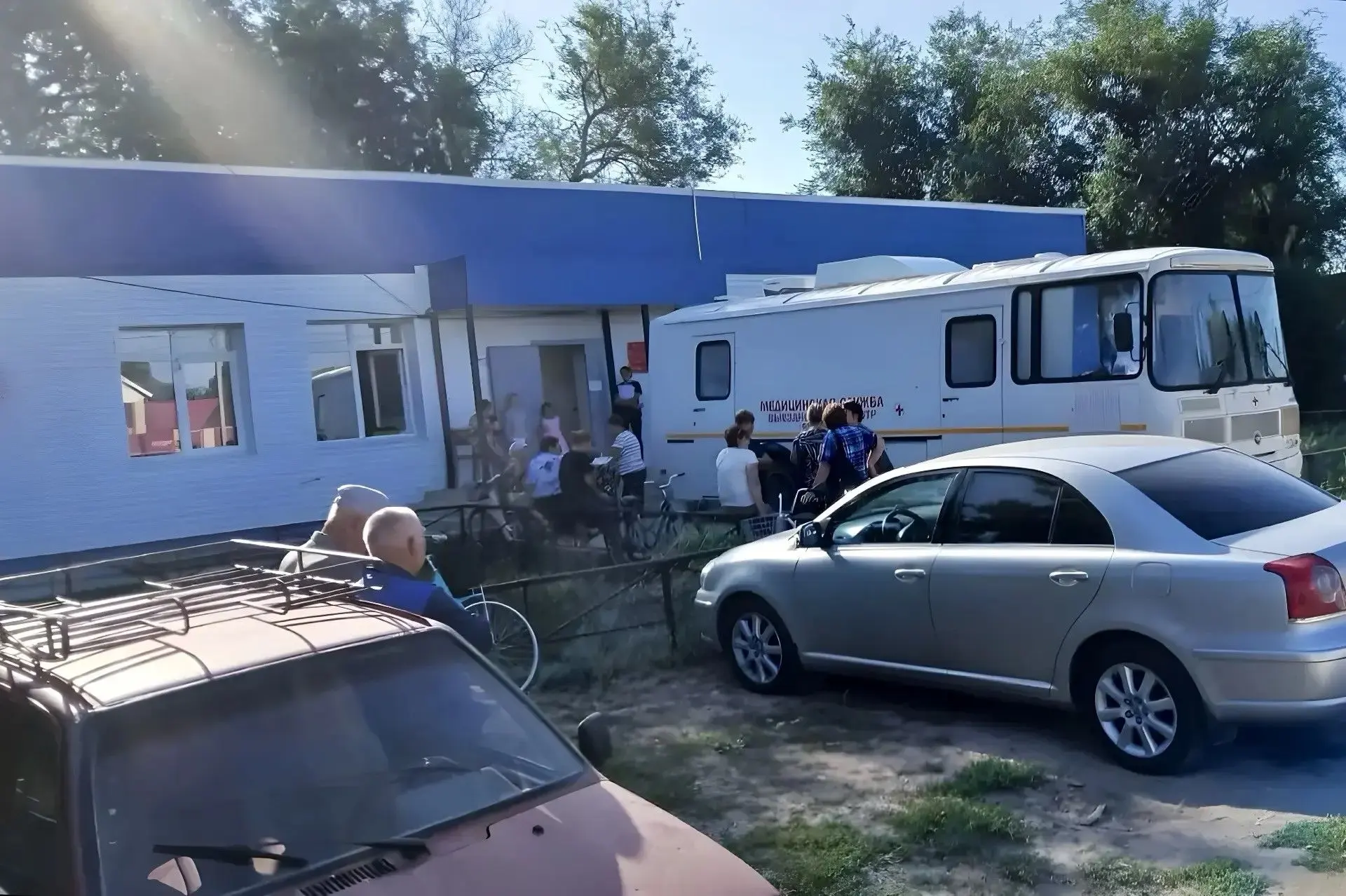 В селе Маянга сегодня высадился настоящий медицинский десант из Балаковской районной по...