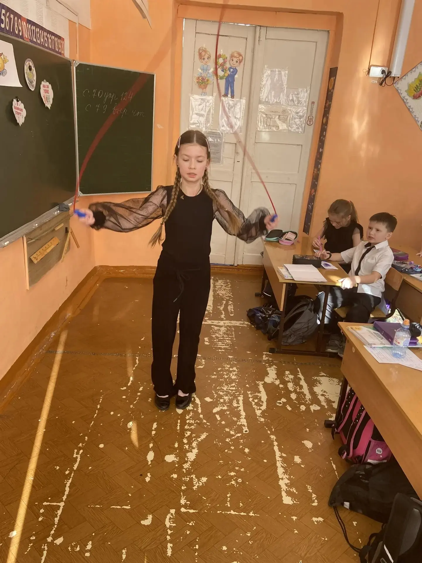 🌼 Фоторепортаж из 2Б класса: День здоровья! 🌼  Сегодня наш класс провел незабываемый "Урок здоровья"