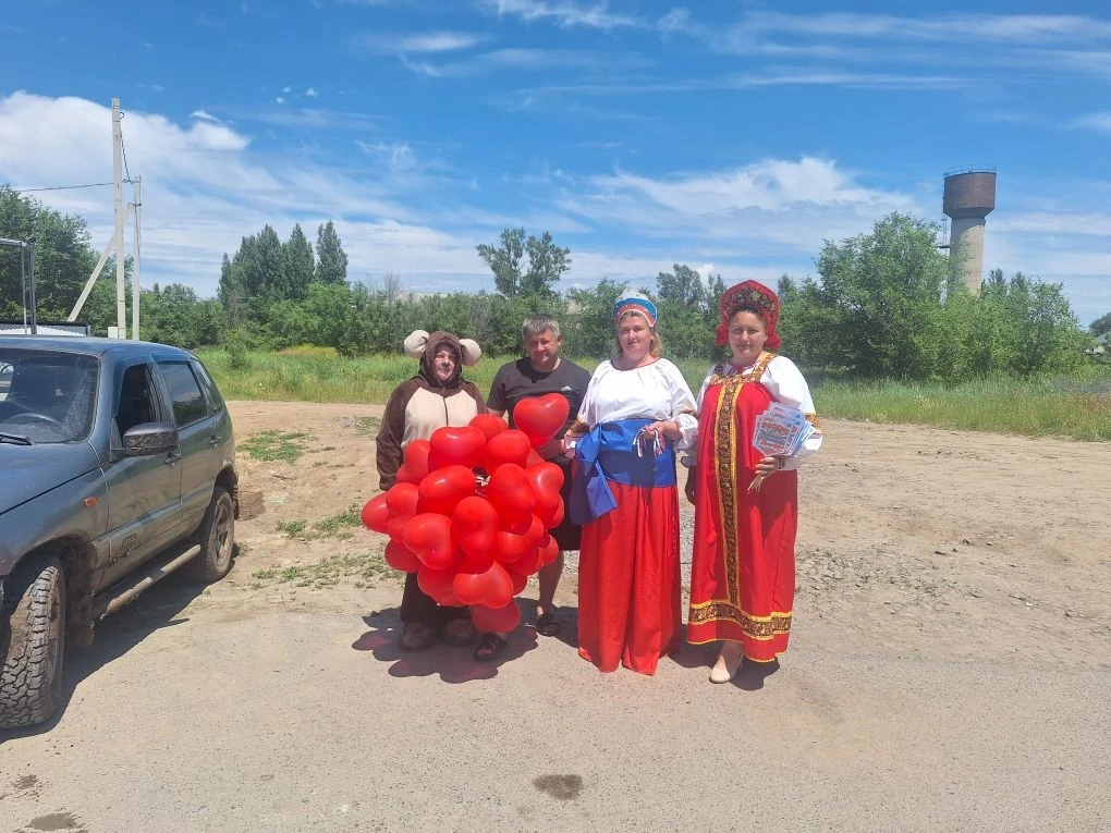 🇷🇺🇷🇺🇷🇺Акция «Российский триколор» стала доброй традицией в честь главного государственного пра