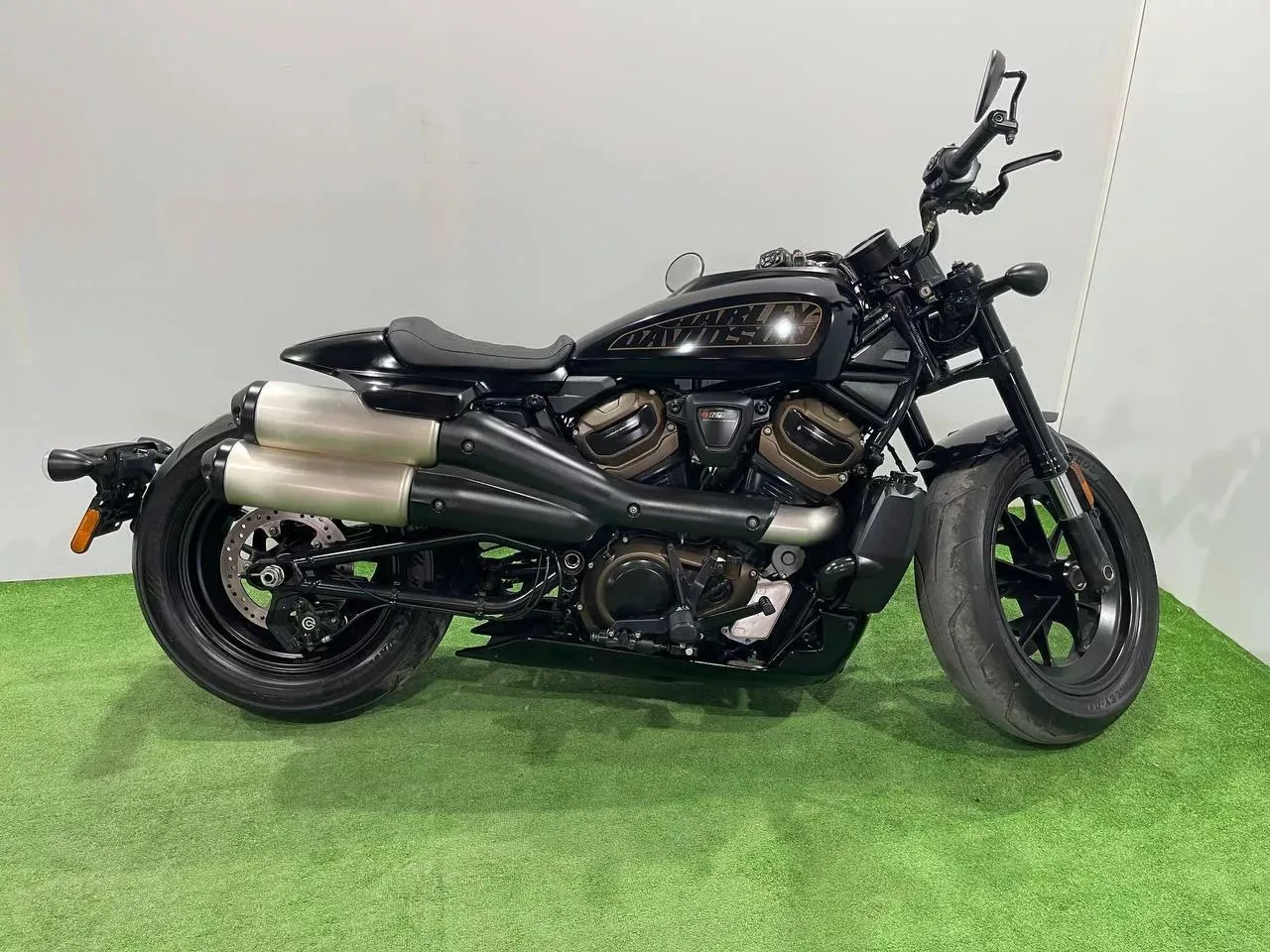 HARLEY-DAVIDSON RH1250S
в наличии во Владивостоке

Характеристики:
- 2021 год
- объем 1250 см3
- Аук