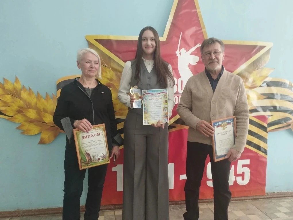 Юная художница из Родников покорила жюри конкурса искусством кисти!