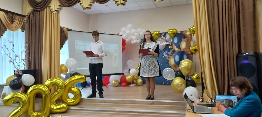Последний звонок - праздник,объединяющий сердца!