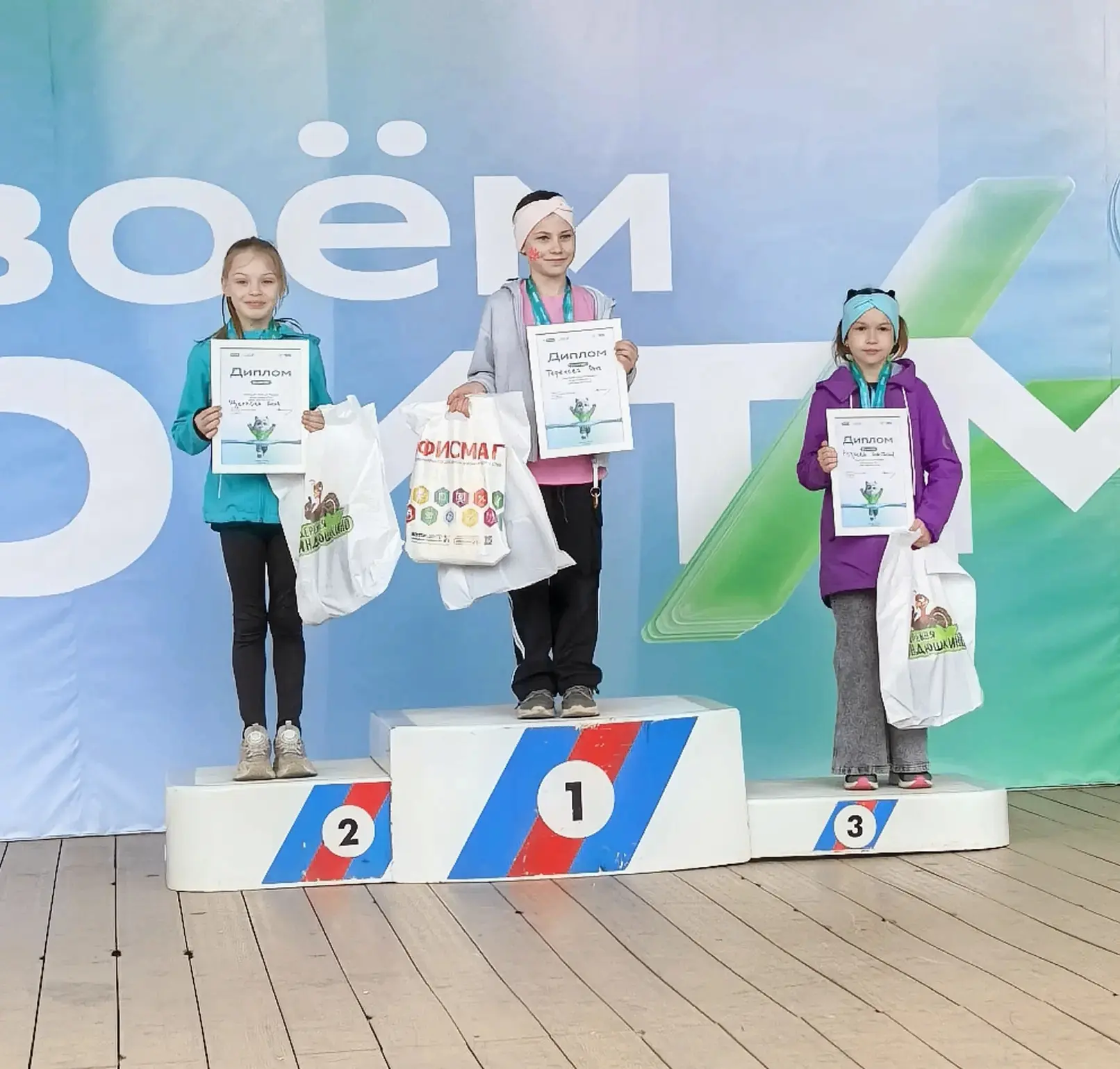 Серебро и большая гордость!
Поздравляем ученицу 2Б класса Аню Щеглову с отличным результатом на Сбер