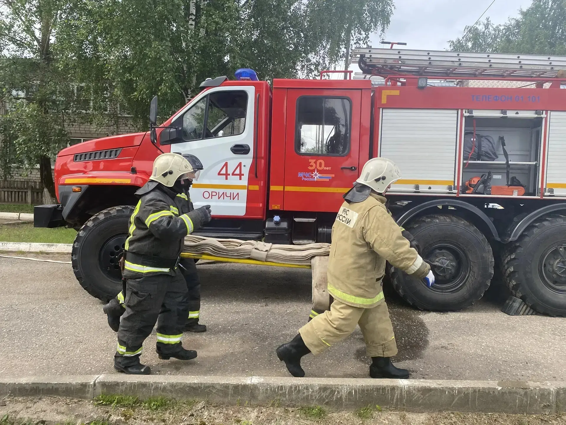 🚒🚑🚔В пятницу 26 июня на базе пожарной части в поселке Оричи прошли тактико-специальн...