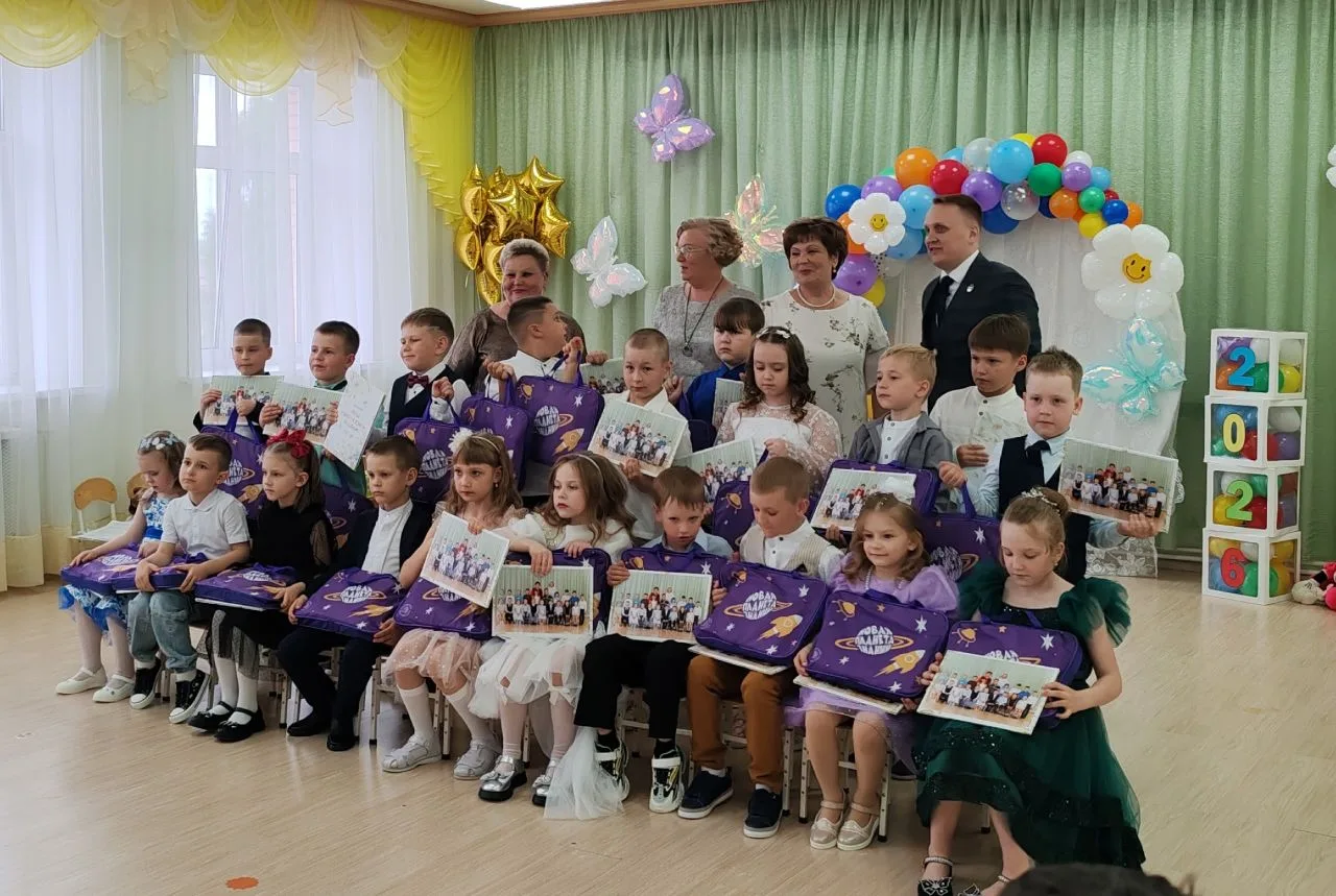 🎈 Из года в год конец мая приносит нам  самый трогательный и волнительный праздник - п...