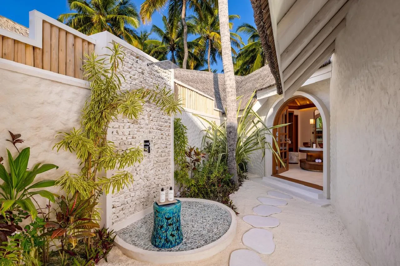 🎬 Rah Gili Maldives — современные Мальдивы с комфортом на русском языке