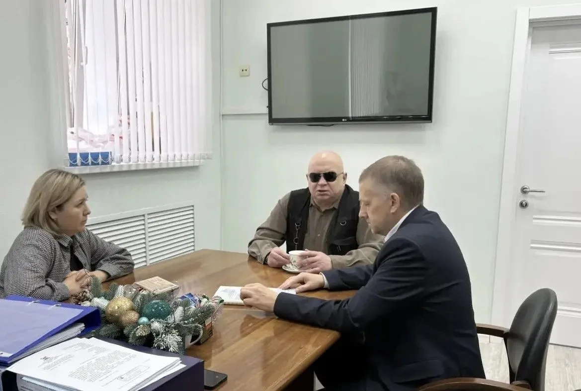 В КОУ «Сургутская школа-детский сад для обучающихся с ОВЗ» прошла рабочая встреча директора школы Пл