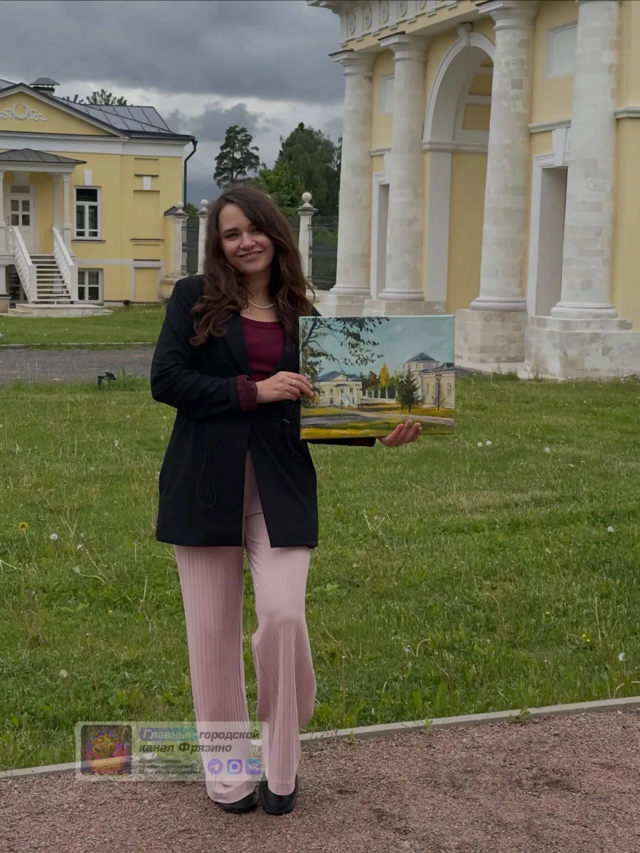 🎨 Художница Валерия Петрова запечатлела природу и архитектуру усадьбы Гребнево на свои...